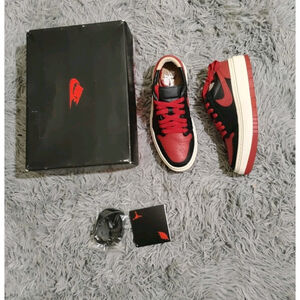 Nike Air Jordan 1 Low Elevated Bred Women Size 8 Sneakers DQ1823-006